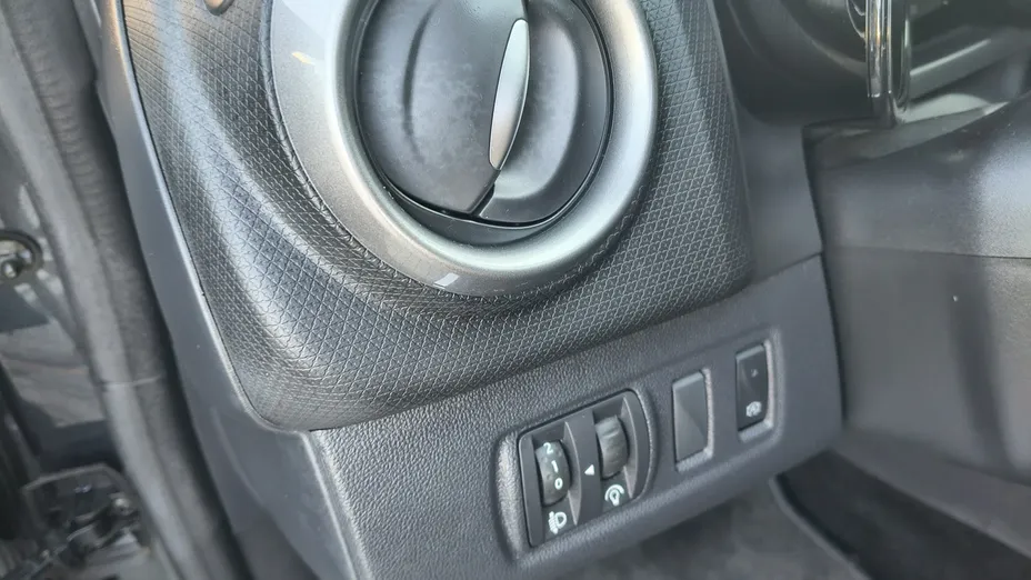 RENAULT Clio -