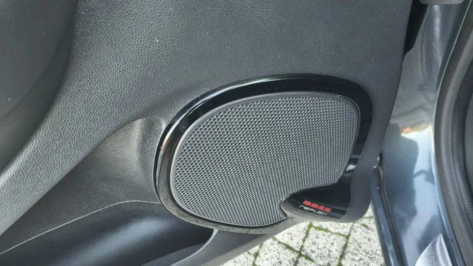 RENAULT Clio -