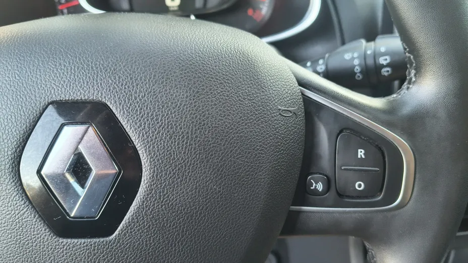RENAULT Clio -