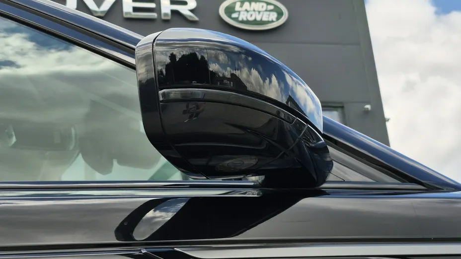 LAND ROVER Range Rover Velar -