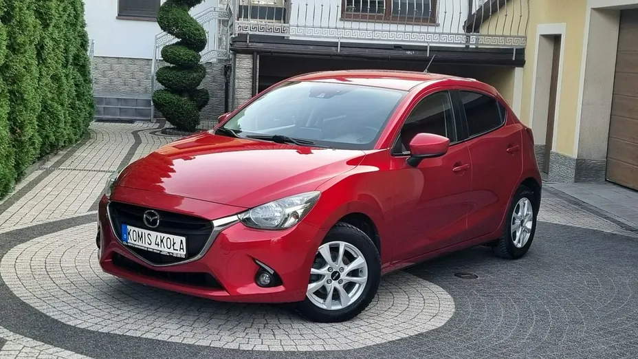 MAZDA 2 -