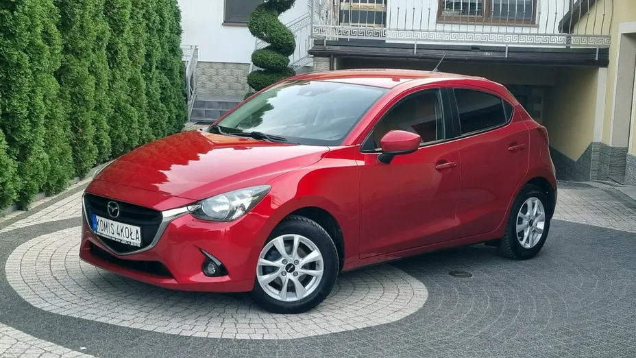 MAZDA 2 -