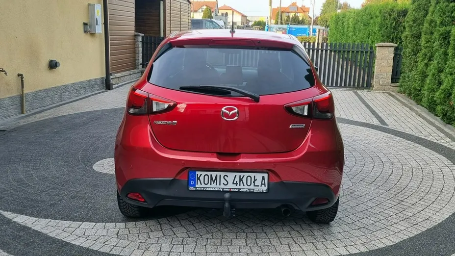 MAZDA 2 -