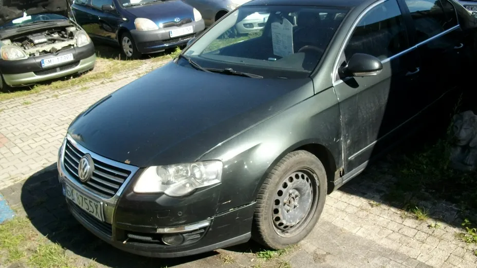 VOLKSWAGEN Passat -