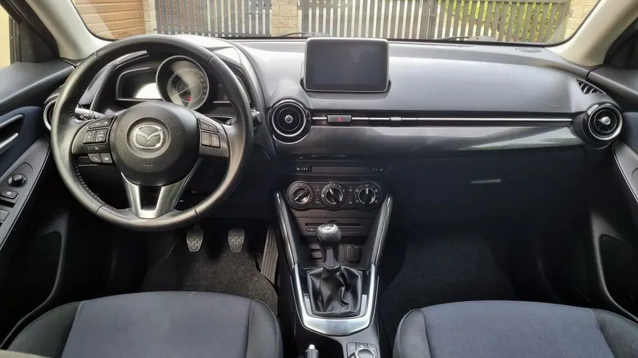 MAZDA 2 -