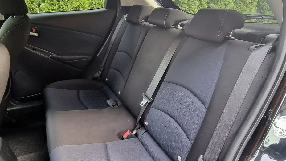 MAZDA 2 -