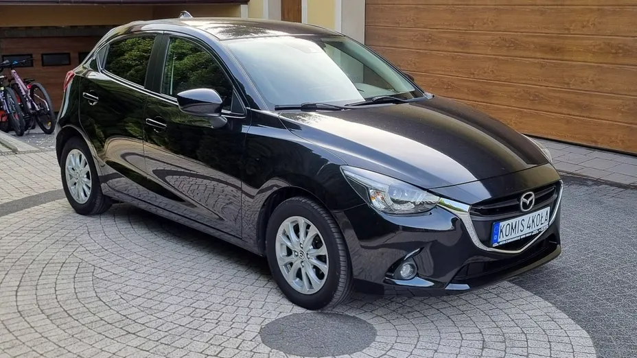 MAZDA 2 -
