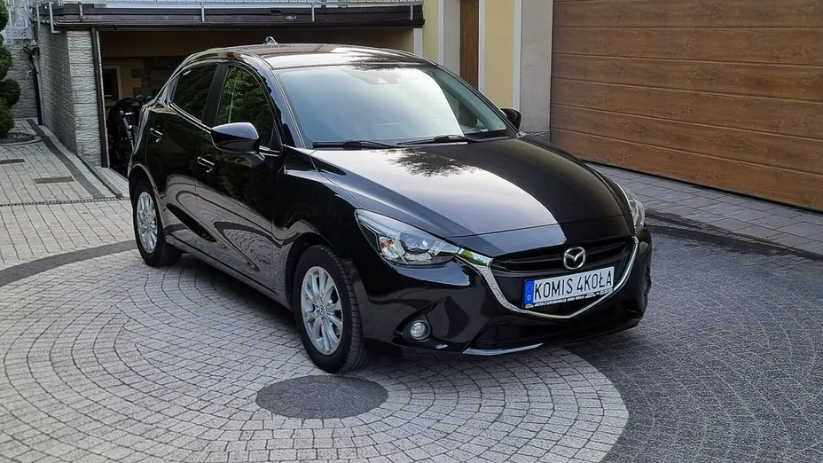 MAZDA 2 -