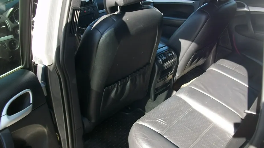 PORSCHE Cayenne -