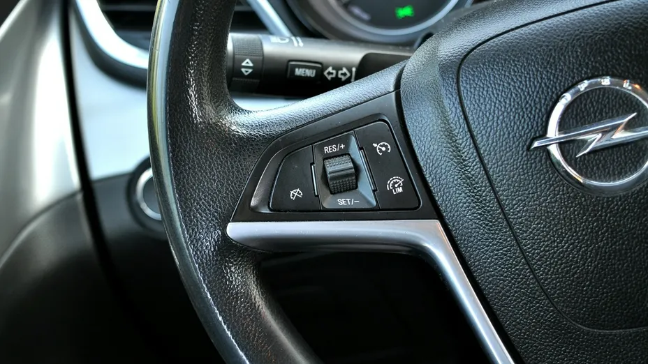 OPEL Mokka -