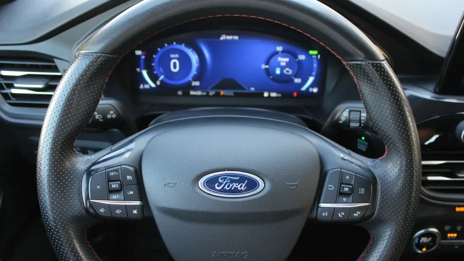 FORD Kuga -