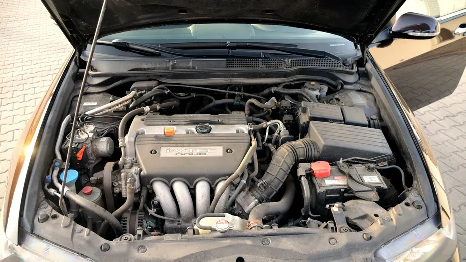 HONDA Accord -