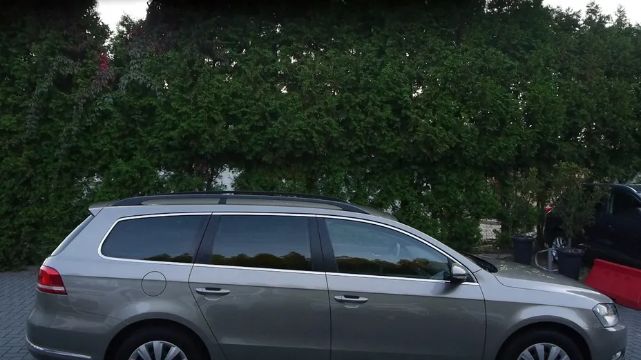 VOLKSWAGEN Passat -