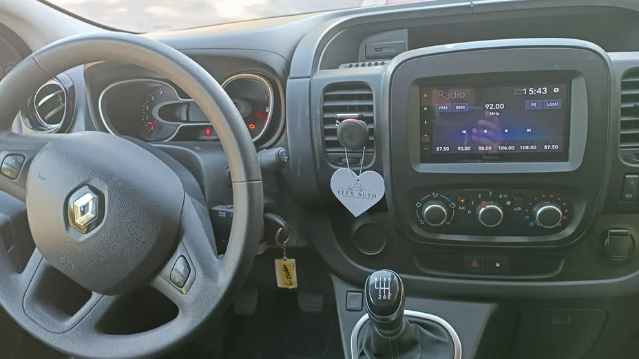 RENAULT Trafic -