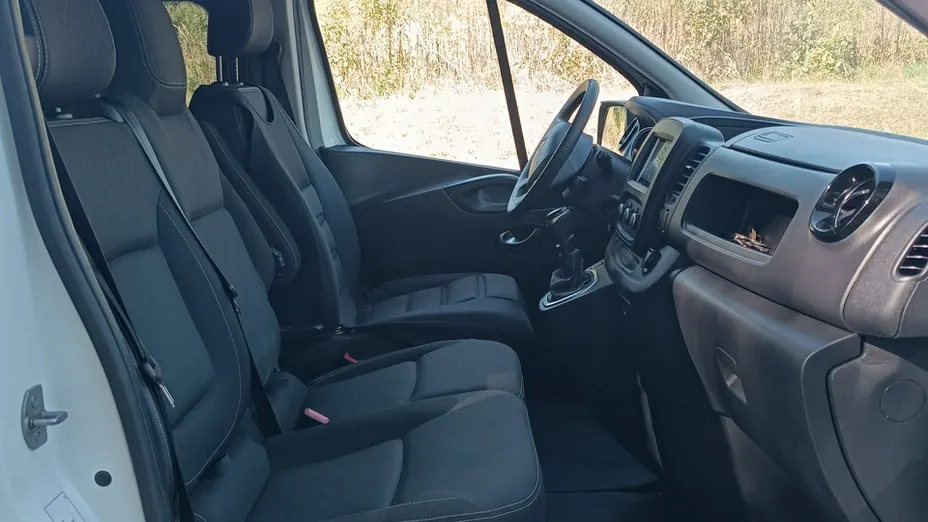 RENAULT Trafic -