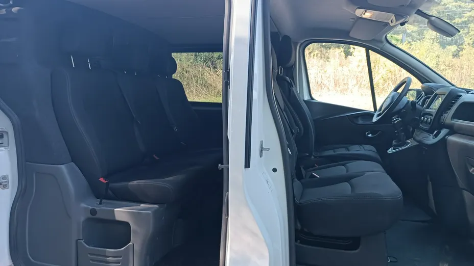 RENAULT Trafic -