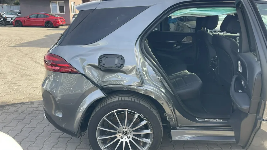 MERCEDES-BENZ GLE -