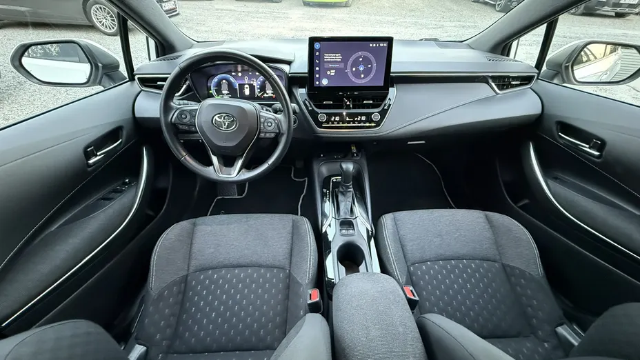 TOYOTA Corolla -