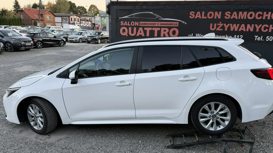 TOYOTA Corolla -