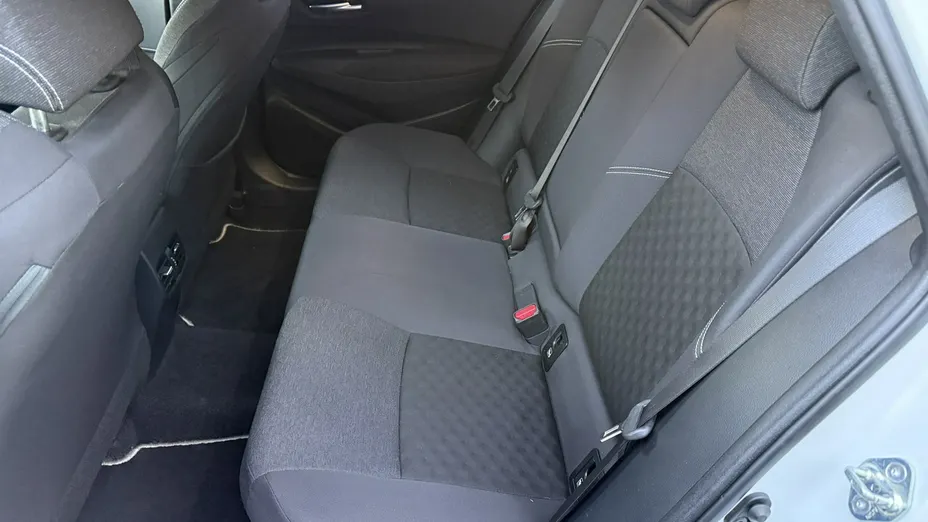 TOYOTA Corolla -