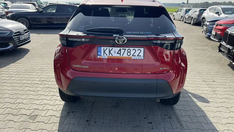 TOYOTA Yaris Cross -