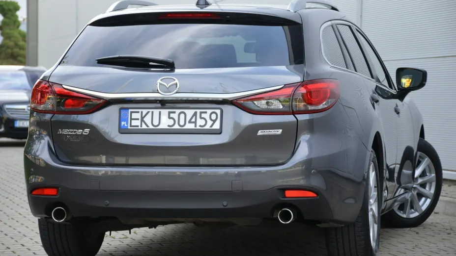 MAZDA 6 -