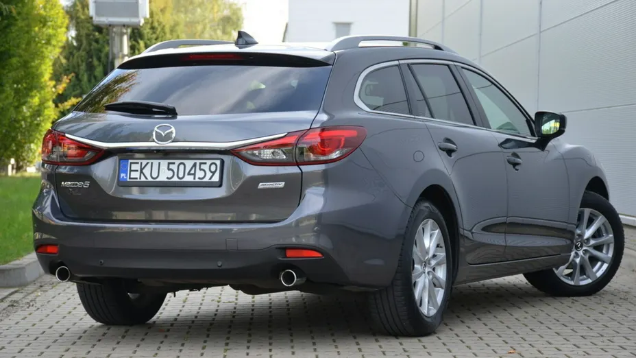 MAZDA 6 -