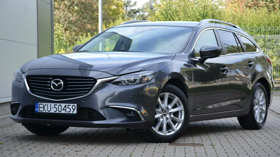 MAZDA 6 -