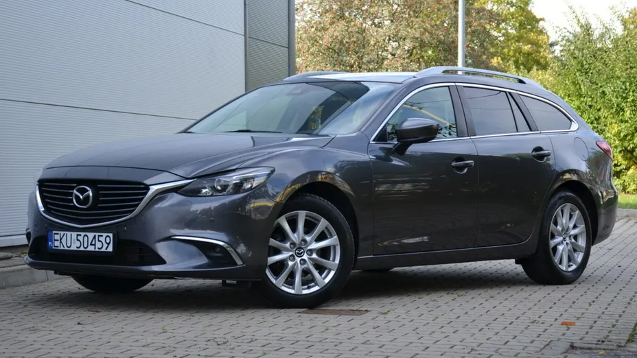 MAZDA 6 -