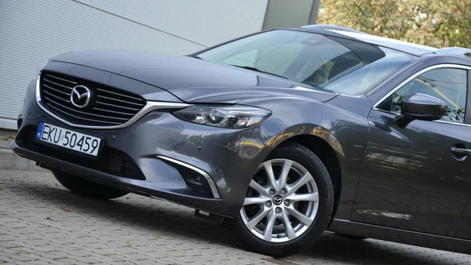 MAZDA 6 -