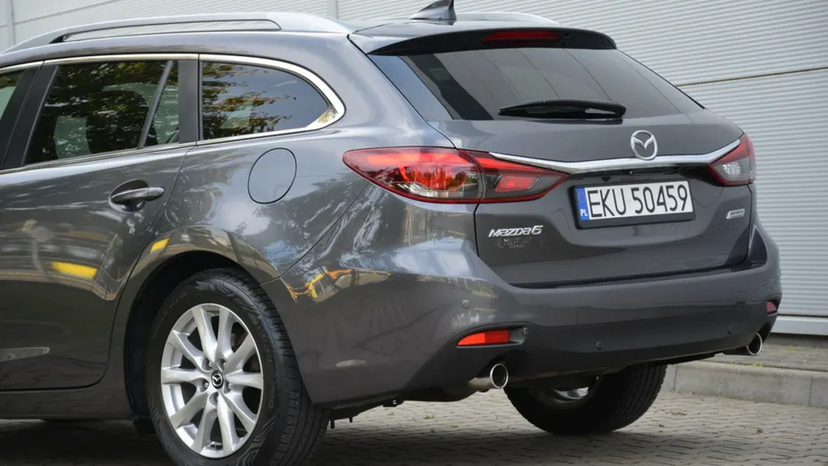 MAZDA 6 -