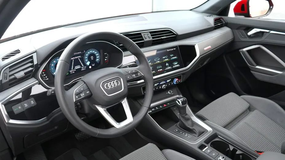 AUDI Q3 Sportback -