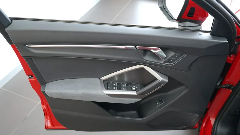 AUDI Q3 Sportback -