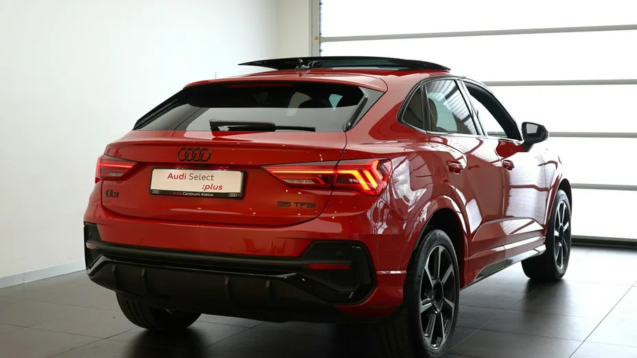 AUDI Q3 Sportback -