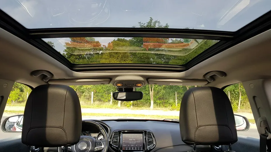 JEEP Compass -