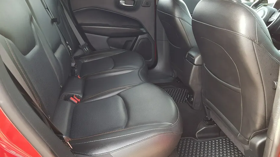 JEEP Compass -