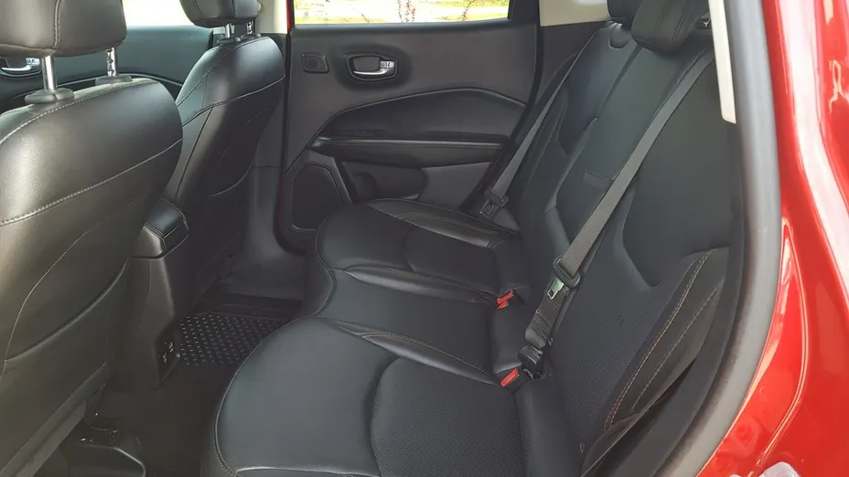 JEEP Compass -