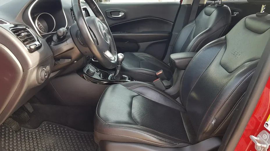 JEEP Compass -