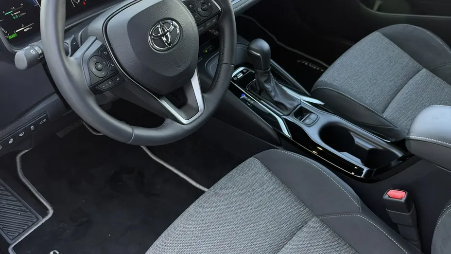 TOYOTA Corolla -