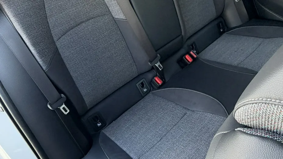 TOYOTA Corolla -