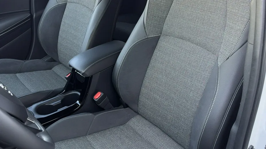 TOYOTA Corolla -