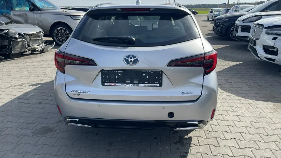 TOYOTA Corolla -