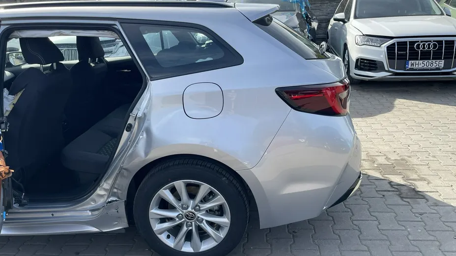 TOYOTA Corolla -