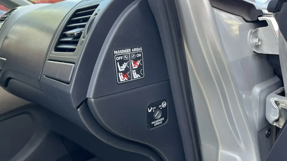 TOYOTA Auris -