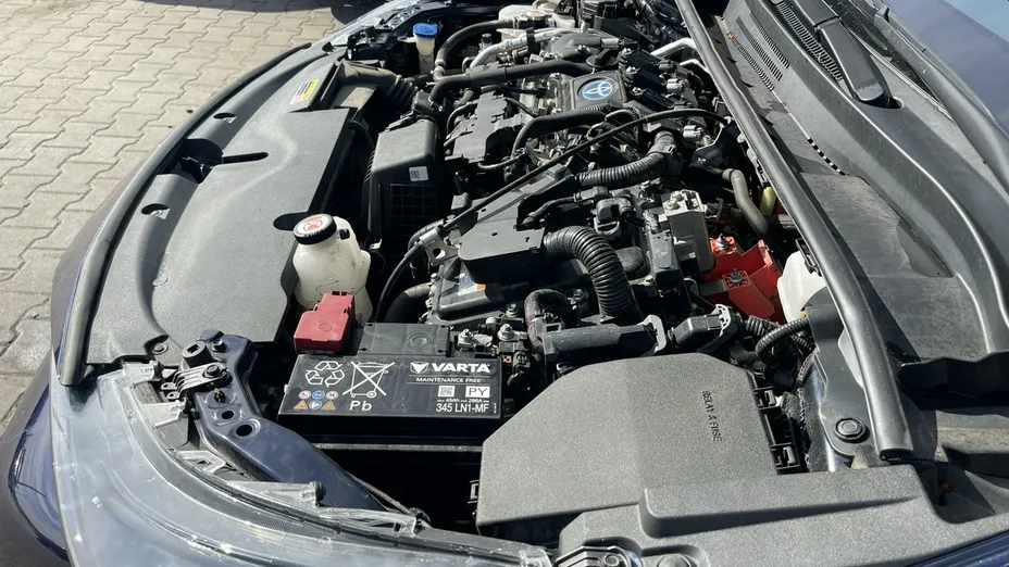 TOYOTA Corolla -