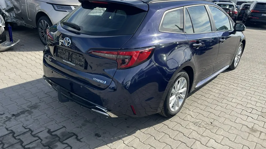 TOYOTA Corolla -