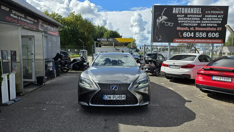 LEXUS LS -