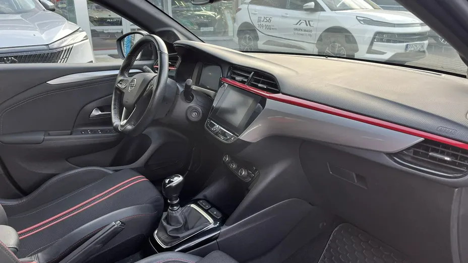 OPEL Corsa -