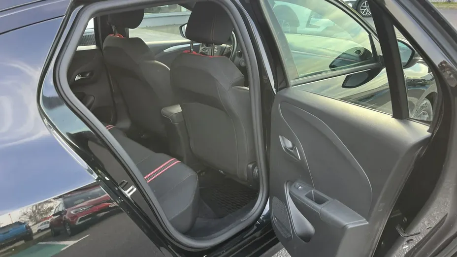 OPEL Corsa -