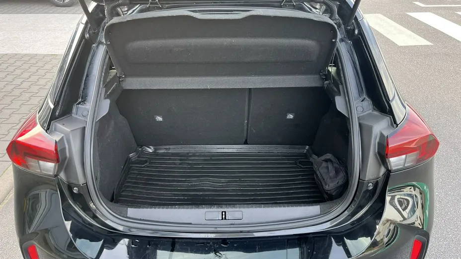 OPEL Corsa -